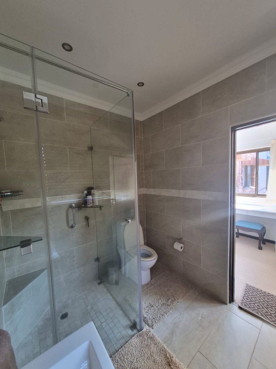 5 Bedroom Property for Sale in Blue Bend Eastern Cape